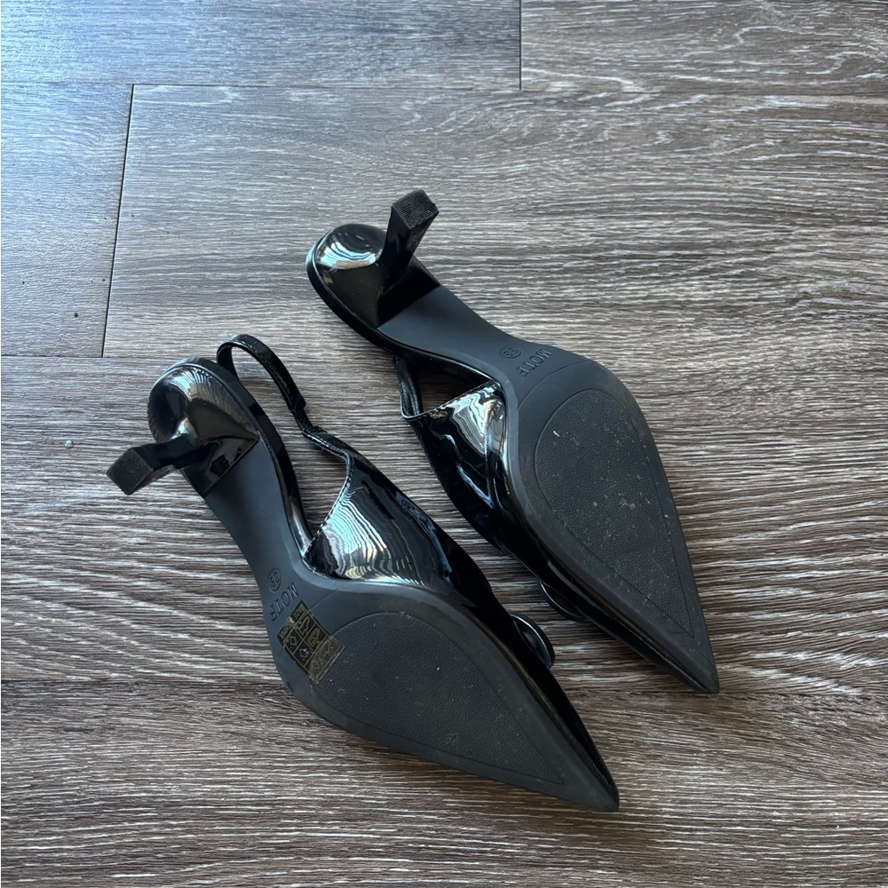 MOTF Black and Gold Slingback Heels - Picture 4 of 4